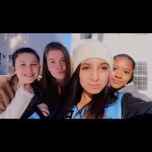 Meet your Posher, Lauren